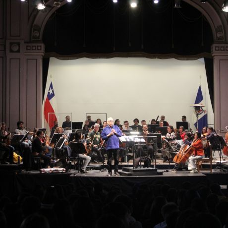 Ciclo de Conciertos Educativos de la Orquesta Clásica USACH reúne a más de 1300 estudiantes de 7mo y 8vo básico