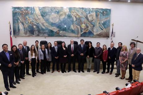 Reconocidos egresados se reúnen en nuestro plantel para compartir sus experiencias de aporte al país