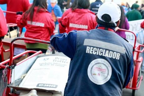 Campaña de apoyo con Recicladores de Base frente a la pandemia