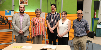 Estudiante Usach tradujo texto histórico del Museo de Ciencia y Tecnología en su práctica profesional