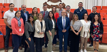 Rector se reunió con grupo de egresadas (os) que se destacan en el mundo de la industria y el servicio público