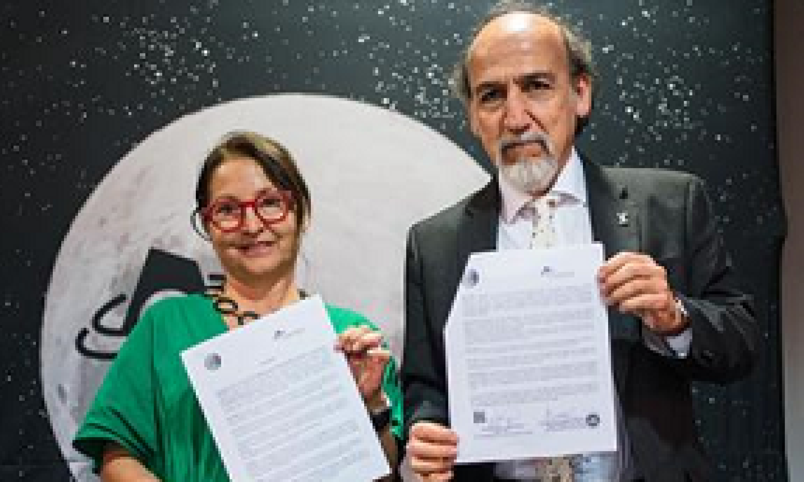 Usach y Planetario firman convenio que otorgará beneficios en la compra de entradas a trabajadores de la Universidad