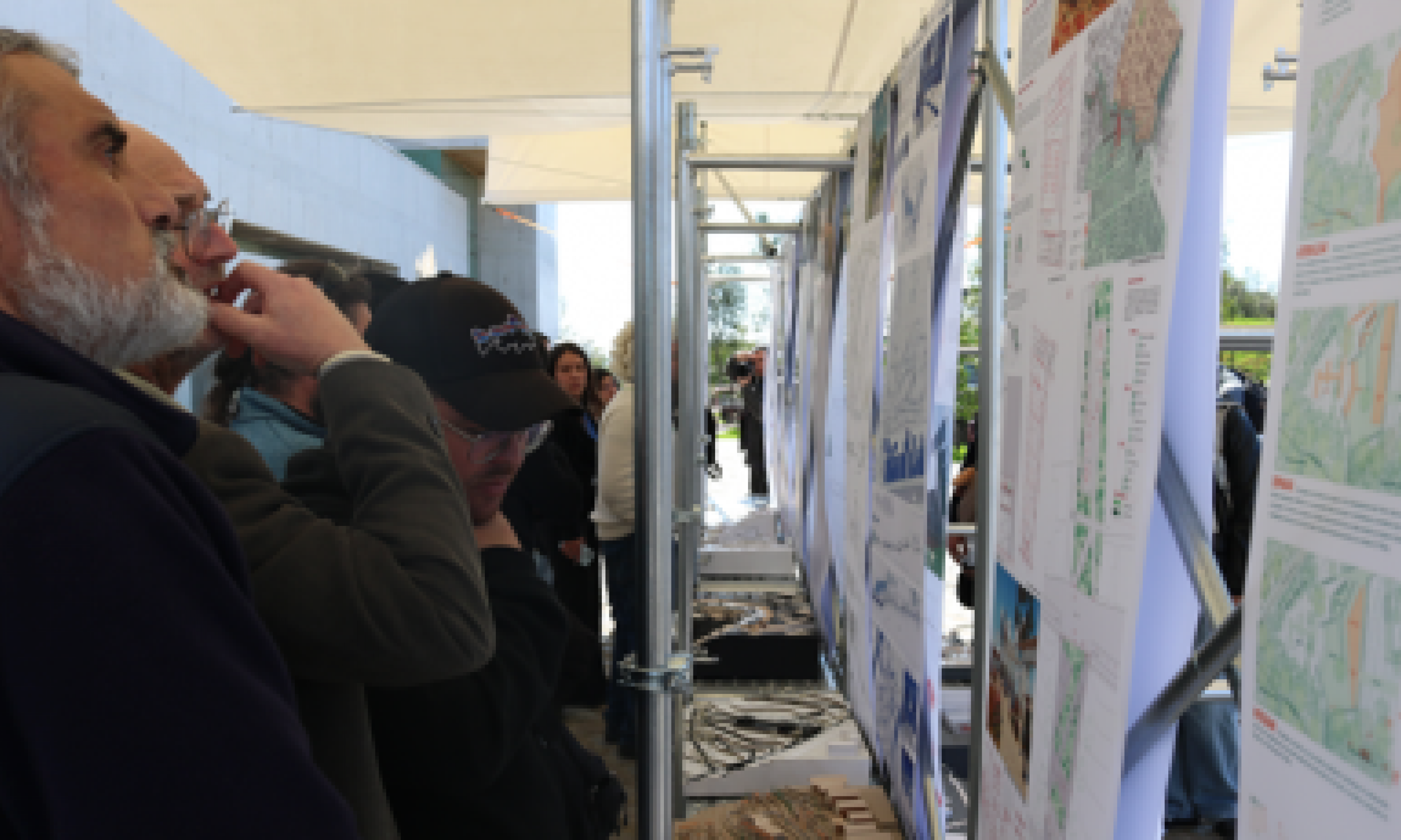 Estudiantes de Arquitectura Usach cierran con éxito asignatura vinculada en San Antonio con exposición de 16 proyectos