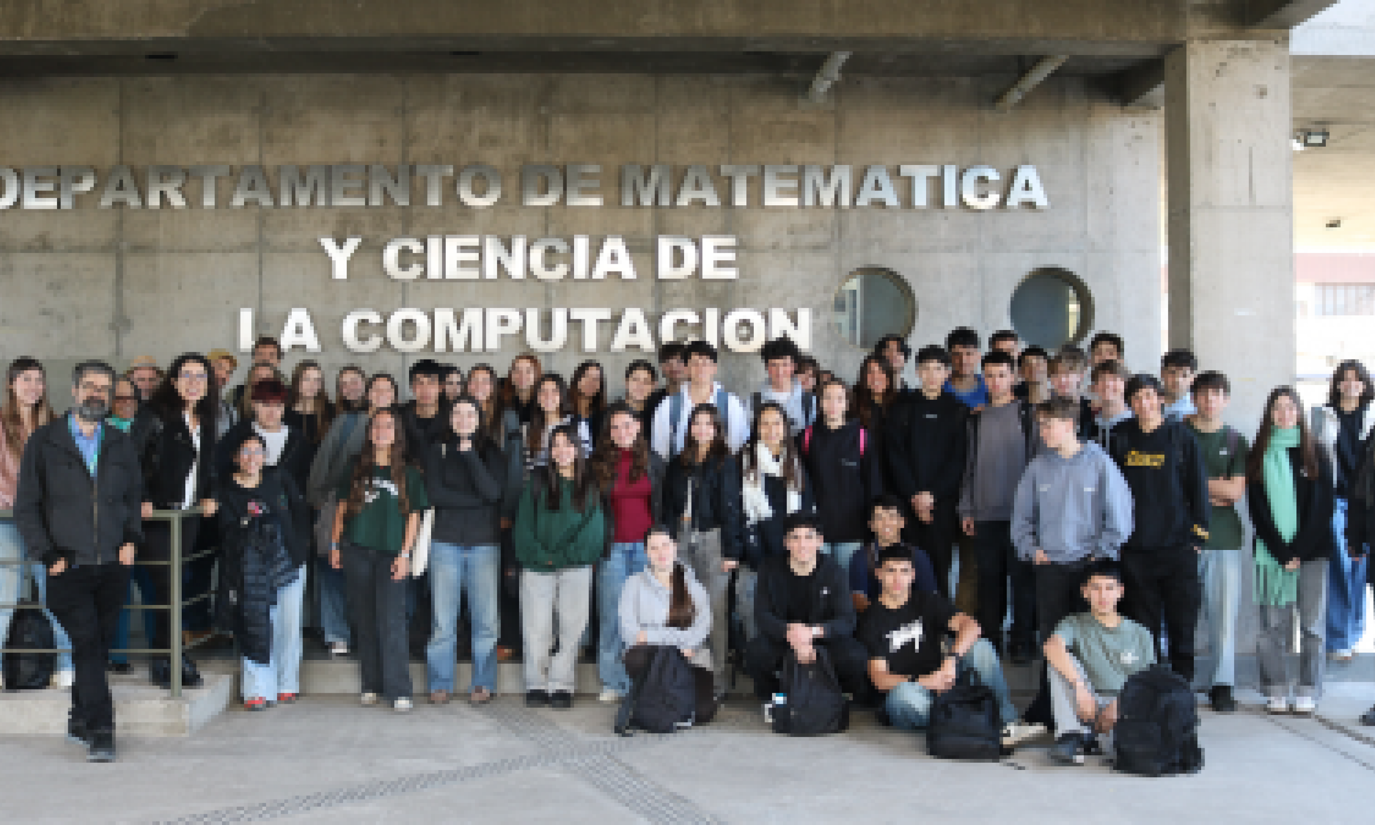 Estudiantes de Viña del Mar participan en charla en francés sobre matemáticas en la Usach