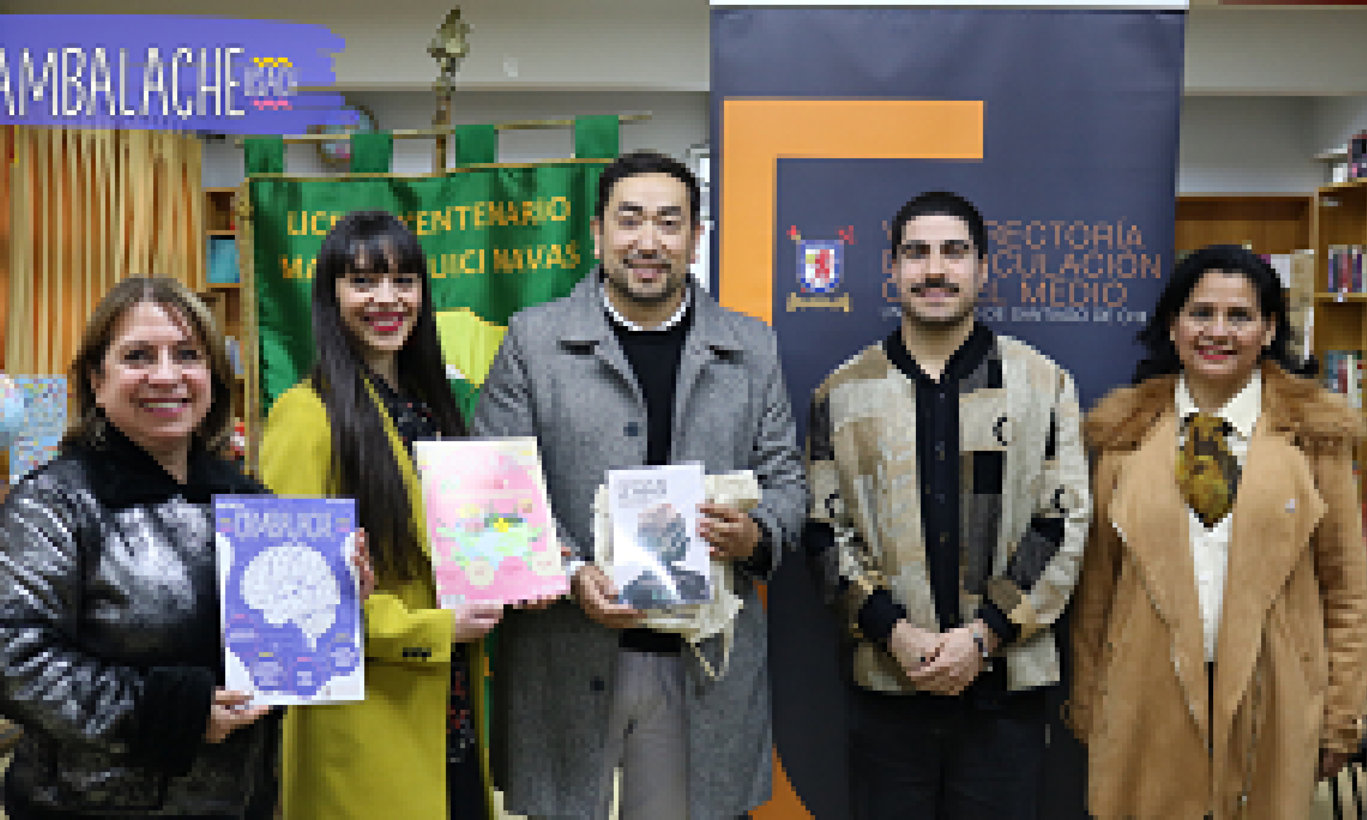 Usach en el territorio: Revista Cambalache realiza donación al Liceo Bicentenario Matilde Huici Navas de Peñalolén